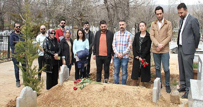 BİNGÖL BAROSU, HAYATINI KAYBEDEN AVUKATLARI UNUTMADI