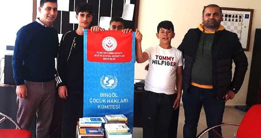 KÖY OKULUNA KİTAP BAĞIŞI YAPILDI