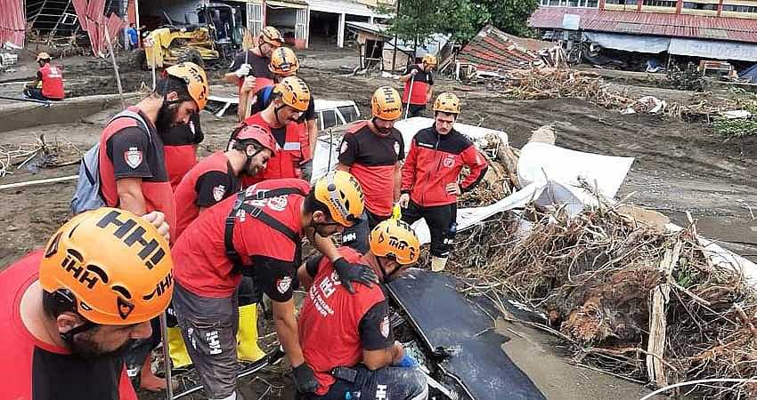 BİNGÖL İHH SEL BÖLGESİNDE