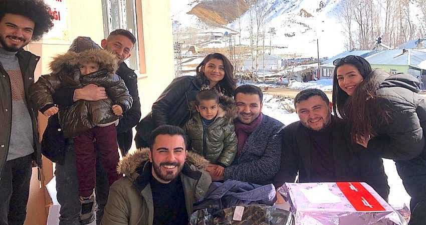 CHP’DEN KÖY ÇOCUKLARINA GİYİM YARDIMI